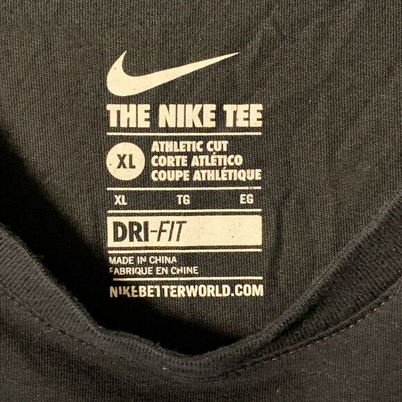 Nike Lebron James T-Shirt Heart of the Lion Graphic Tee Dri-Fit Black Blue NBA - Picture 3 of 6